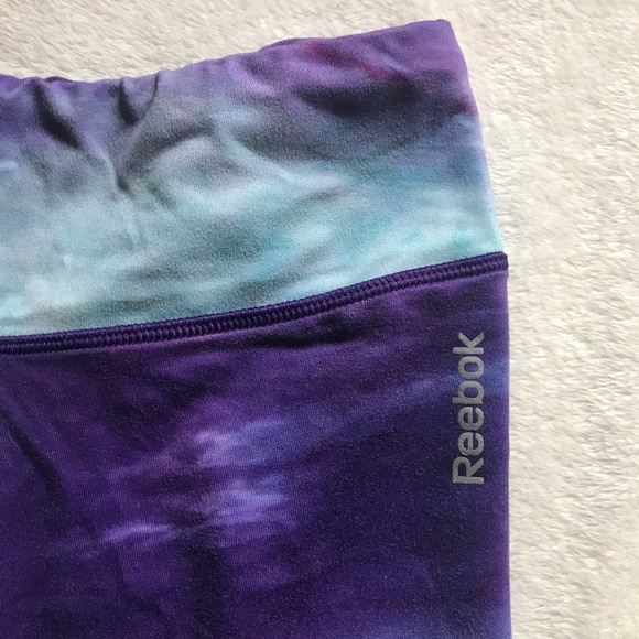 Reebok Cosmic-Dyed Cropped Leggings - Picture 2 of 4